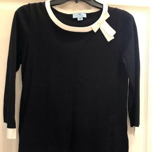 Elegant and cool black-and-white sweater